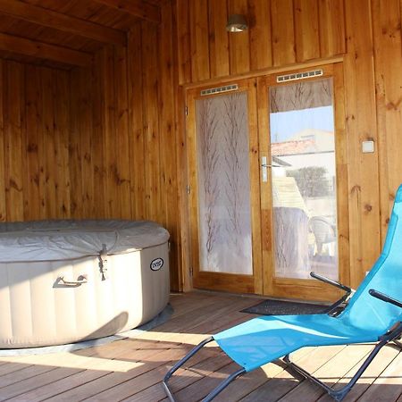 סנט-אילר-דה-רייה Chalet Esprit Zen Et Nature Avec Spa מראה חיצוני תמונה